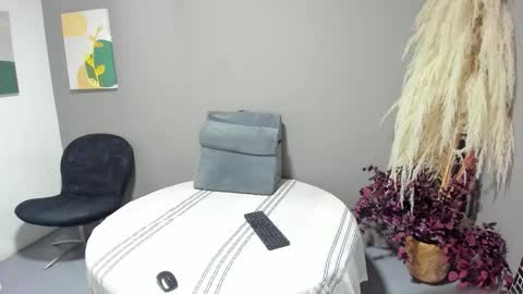 nicohillx online show from December 2, 2025, 9:10 pm