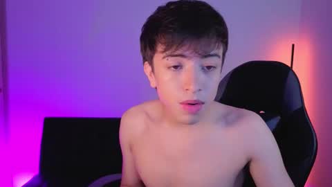 Nicolas online show from November 26, 2025, 8:32 pm