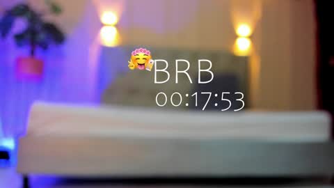 Your baby Nicol  online show from January 7, 2025, 4:27 pm