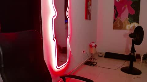 nicolas online show from December 31, 2024, 3:23 am