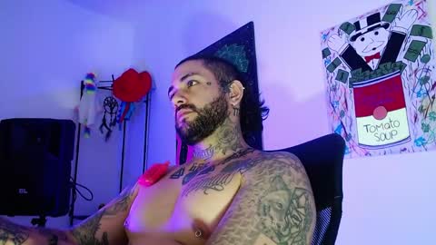 Snapshot of nicolas_torres99 chatting on May 7, 2026, 12:05 am nicolas online show from May 7, 2026, 12:05 am