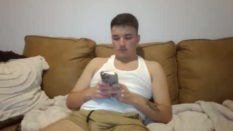 nicolasc32 online show from December 2, 2025, 2:06 am