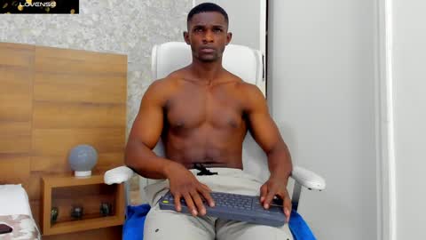 Nicolas online show from December 2, 2024, 12:07 pm