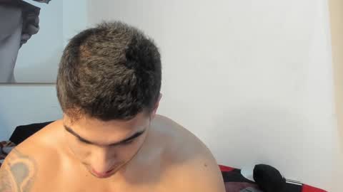 Snapshot of nicolasmuscle chatting on January 8, 2025, 3:29 am Andres online show from January 8, 2025, 3:29 am
