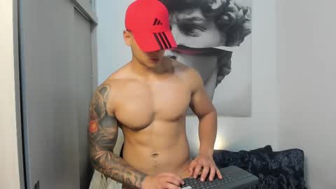 Snapshot of nicolasmuscle chatting on March 12, 2025, 5:24 am Andres online show from March 12, 2025, 5:24 am