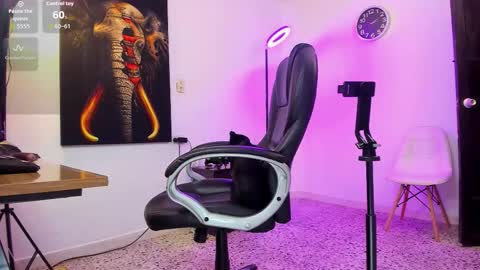 Nicolas Fellener online show from October 6, 2025, 4:54 am