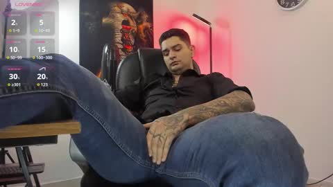 Snapshot of nicolass_fellener chatting on November 11, 2025, 5:29 am Nicolas Fellener online show from November 11, 2025, 5:29 am