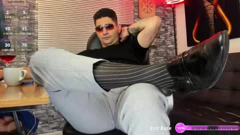Nicolas Fellener online show from May 27, 2026, 5:59 am