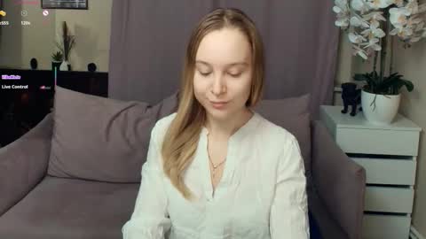 Nicoletta online show from January 15, 2026, 7:06 pm