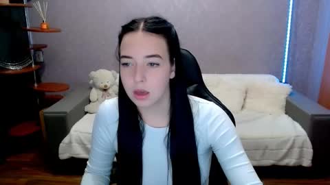 Snapshot of nicole__grand chatting on October 6, 2025, 8:56 am Nicole online show from October 6, 2025, 8:56 am