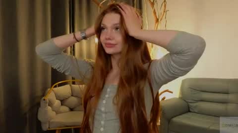 Nicole online show from May 17, 2026, 9:00 pm