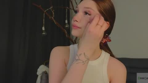 Nicole online show from May 25, 2026, 8:59 pm