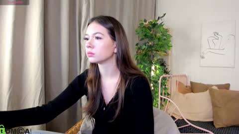 Snapshot of nicole_charm chatting on September 8, 2025, 9:03 pm GMT7TueWedThSu 0300am-0900am. Sa 1000am-0400pm online show from September 8, 2025, 9:03 pm