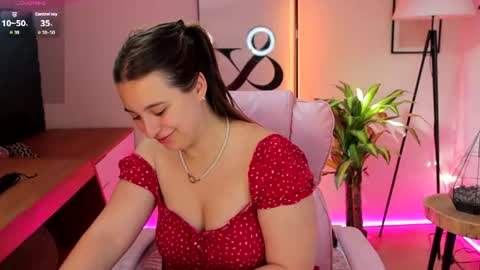 Nicole De Lux online show from June 30, 2026, 5:41 am