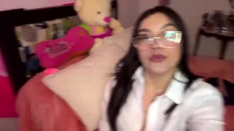 Snapshot of nicole_wc chatting on October 15, 2025, 4:45 am Nicole online show from October 15, 2025, 4:45 am