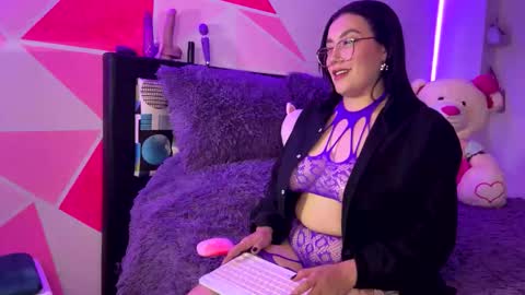 Snapshot of nicole_wc chatting on November 30, 2025, 4:38 am Nicole online show from November 30, 2025, 4:38 am