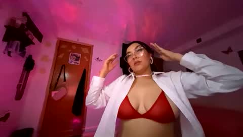 Nicole online show from May 14, 2026, 5:58 am