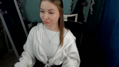 Nicole online show from January 8, 2026, 7:54 am