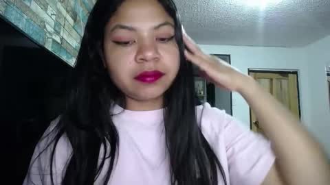 Nicole online show from September 12, 2025, 8:47 am