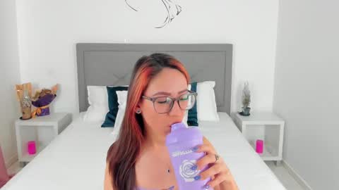 Snapshot of nicoleirisxxx chatting on February 1, 2025, 9:54 am nicoleirisxxx online show from February 1, 2025, 9:54 am