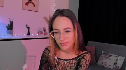 Snapshot of nicoleirisxxx chatting on September 21, 2025, 5:20 am nicoleirisxxx online show from September 21, 2025, 5:20 am