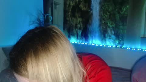 Snapshot of nicolelinharts chatting on February 8, 2025, 6:33 pm Birthday online show from February 8, 2025, 6:33 pm