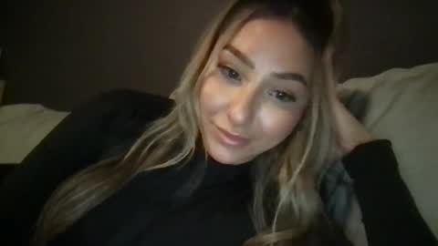 Snapshot of nicolelovesyou444 chatting on March 11, 2025, 5:38 am nicolelovesyou444 online show from March 11, 2025, 5:38 am