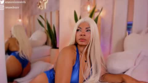 Andrea give it a thumbs up please its important  online show from November 10, 2025, 12:04 pm