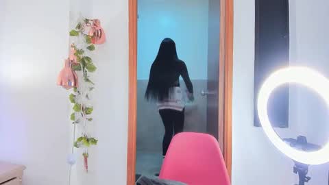 NICOLE online show from December 16, 2025, 12:54 pm