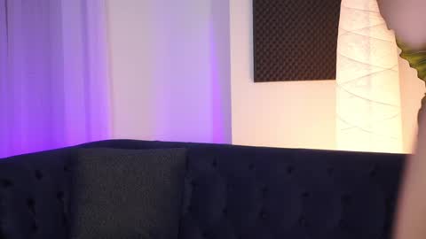 Sarah online show from February 13, 2025, 7:52 pm