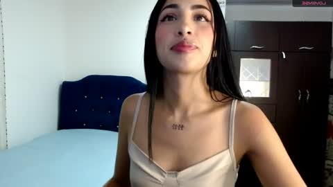 Nicole online show from July 7, 2026, 10:47 pm