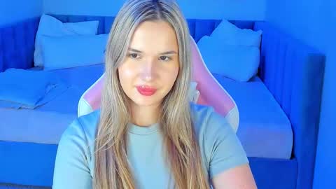 Snapshot of nicolettacooper chatting on September 14, 2025, 8:24 am nicolettacooper online show from September 14, 2025, 8:24 am