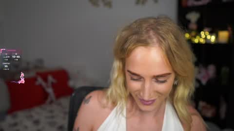Snapshot of nicolette__shea_ chatting on December 19, 2024, 5:18 pm nicolette__shea_ online show from December 19, 2024, 5:18 pm
