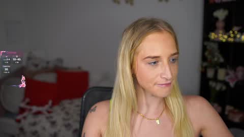 Snapshot of nicolette__shea_ chatting on January 5, 2025, 4:59 pm nicolette__shea_ online show from January 5, 2025, 4:59 pm