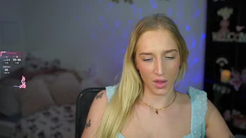 Snapshot of nicolette__shea_ chatting on January 14, 2025, 5:12 pm nicolette__shea_ online show from January 14, 2025, 5:12 pm