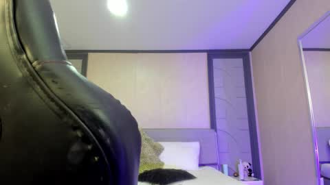 Call me Nicolette online show from November 11, 2025, 9:15 pm