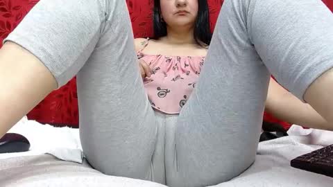 Snapshot of nicolleowens chatting on February 17, 2026, 11:00 pm NICOLLE online show from February 17, 2026, 11:00 pm