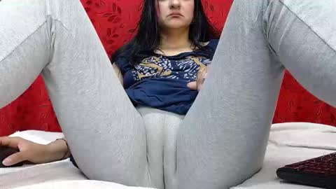 Snapshot of nicolleowens chatting on February 19, 2026, 10:06 pm NICOLLE online show from February 19, 2026, 10:06 pm