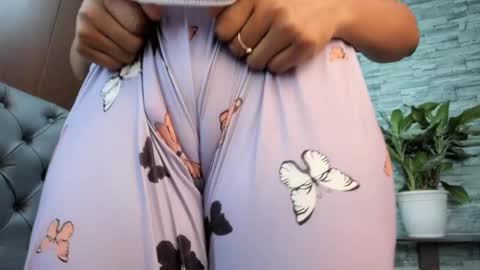 nicollesofia3 online show from February 8, 2025, 8:31 am