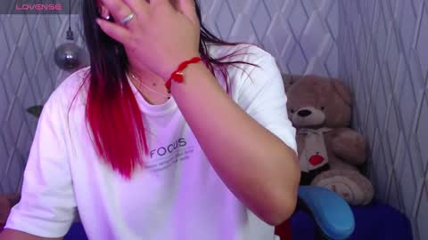 Nicolle Miley online show from March 10, 2025, 3:01 am