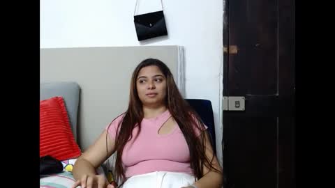 NicollGreen online show from November 11, 2025, 9:48 pm