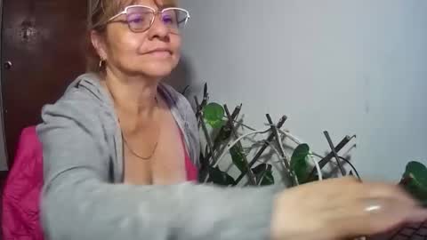 Snapshot of nicoltatiana_ chatting on February 23, 2026, 4:21 am nicoltatiana_ online show from February 23, 2026, 4:21 am