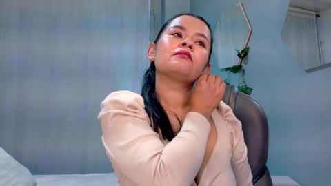 nicooll_07 online show from May 28, 2026, 11:29 am