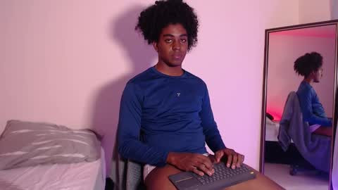 Nico y Mark online show from November 24, 2025, 5:18 am