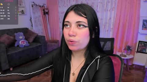 Snapshot of nidrii_07 chatting on November 21, 2025, 6:12 am 900 300 online show from November 21, 2025, 6:12 am