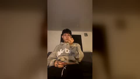 Snapshot of nifiare7 chatting on March 6, 2026, 9:06 am nifiare online show from March 6, 2026, 9:06 am