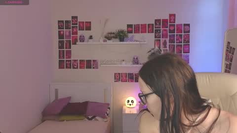 Snapshot of night__siren chatting on September 25, 2025, 12:53 pm Kate online show from September 25, 2025, 12:53 pm