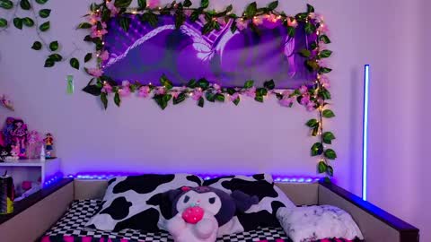 Night angel online show from June 1, 2026, 1:46 pm