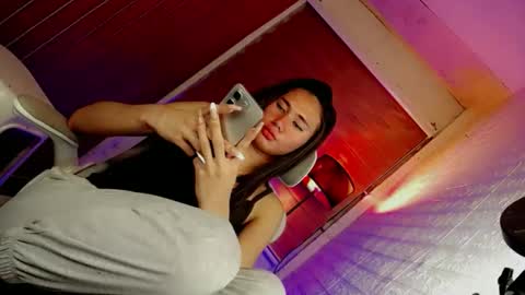 night_crystal1111 online show from April 14, 2026, 6:36 pm