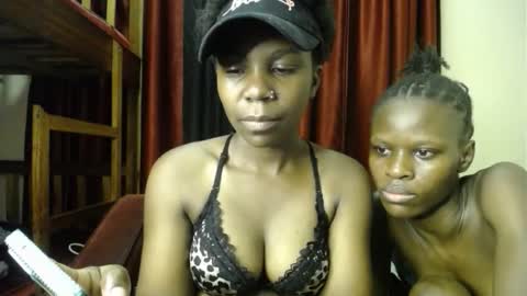 Snapshot of nightnurse_xx chatting on November 22, 2025, 8:52 pm Tina online show from November 22, 2025, 8:52 pm